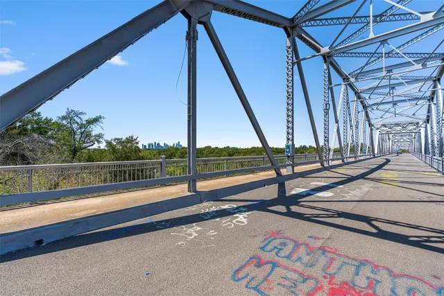 a view of sitting area