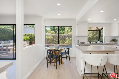 $1,625,000 | 13033 West Magnolia Boulevard, Sherman Oaks, CA 91423