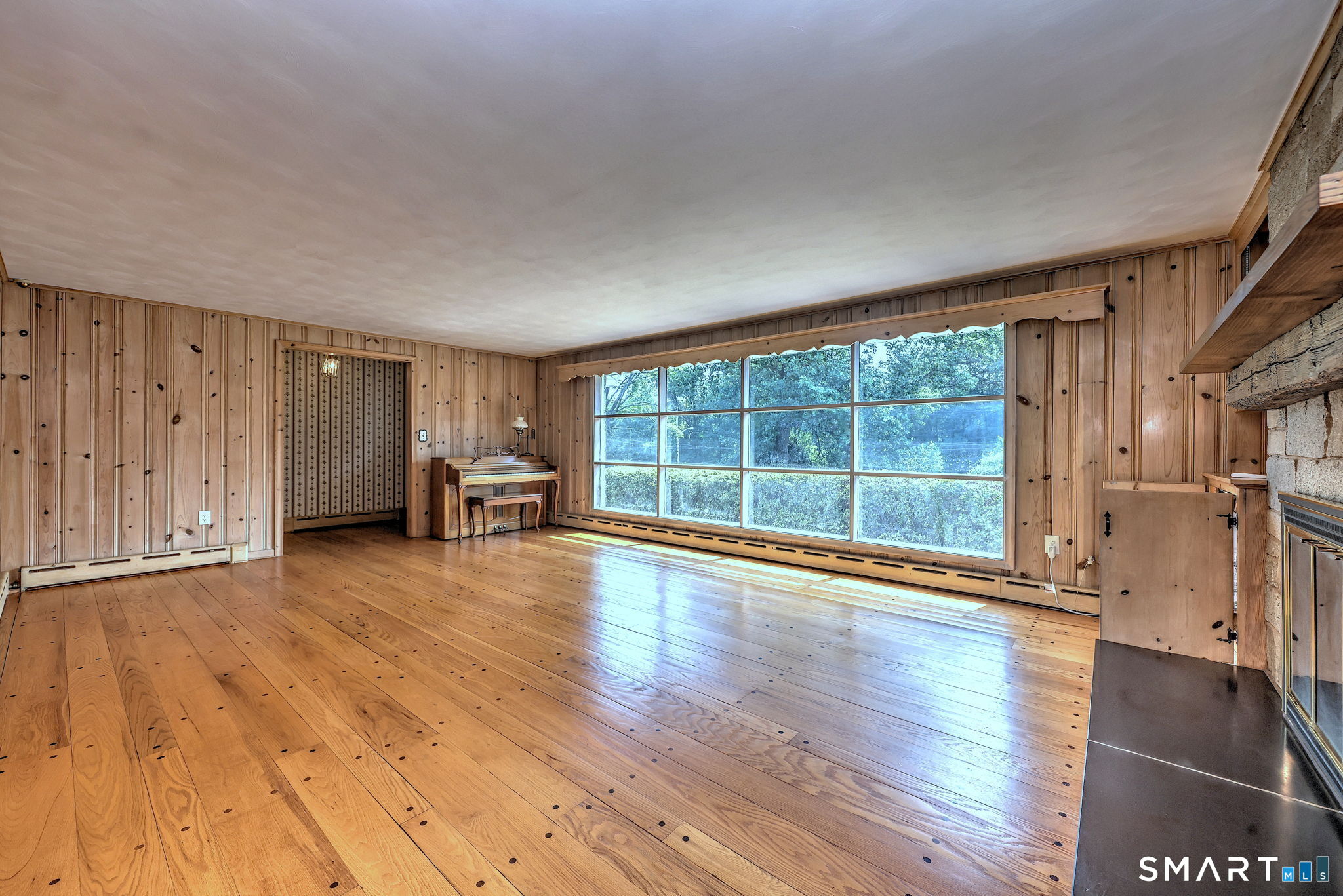 380 Still Hill Road Hamden, CT 06518 - Photo 5 of 40 Gallery Image 5