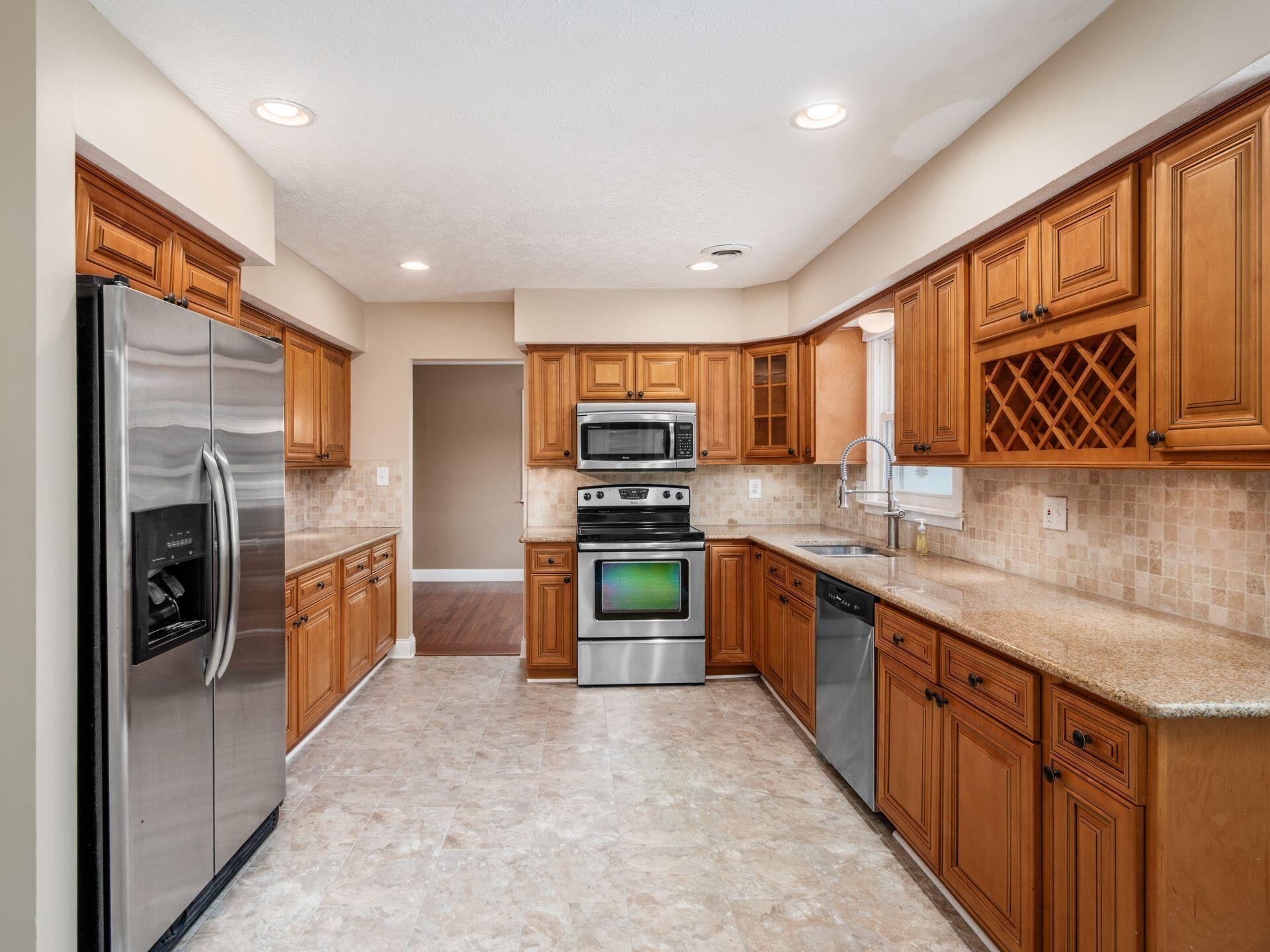 233 Devon Road Delaware, OH 43015 - Photo 17 of 54 Gallery Image 17