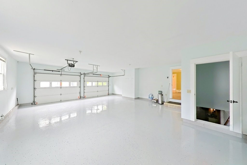 1290 West Main Road Portsmouth, RI 02871 - Photo 25 of 29 Gallery Image 25