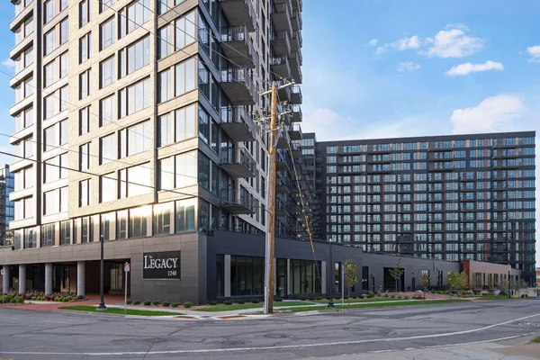 $3,100 | 1240 South 2nd Street, Unit 707, Minneapolis, MN 55415