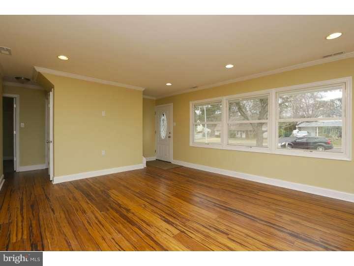 15 Quickset Road Levittown, PA 19057 - Photo 6 of 19 Gallery Image 6