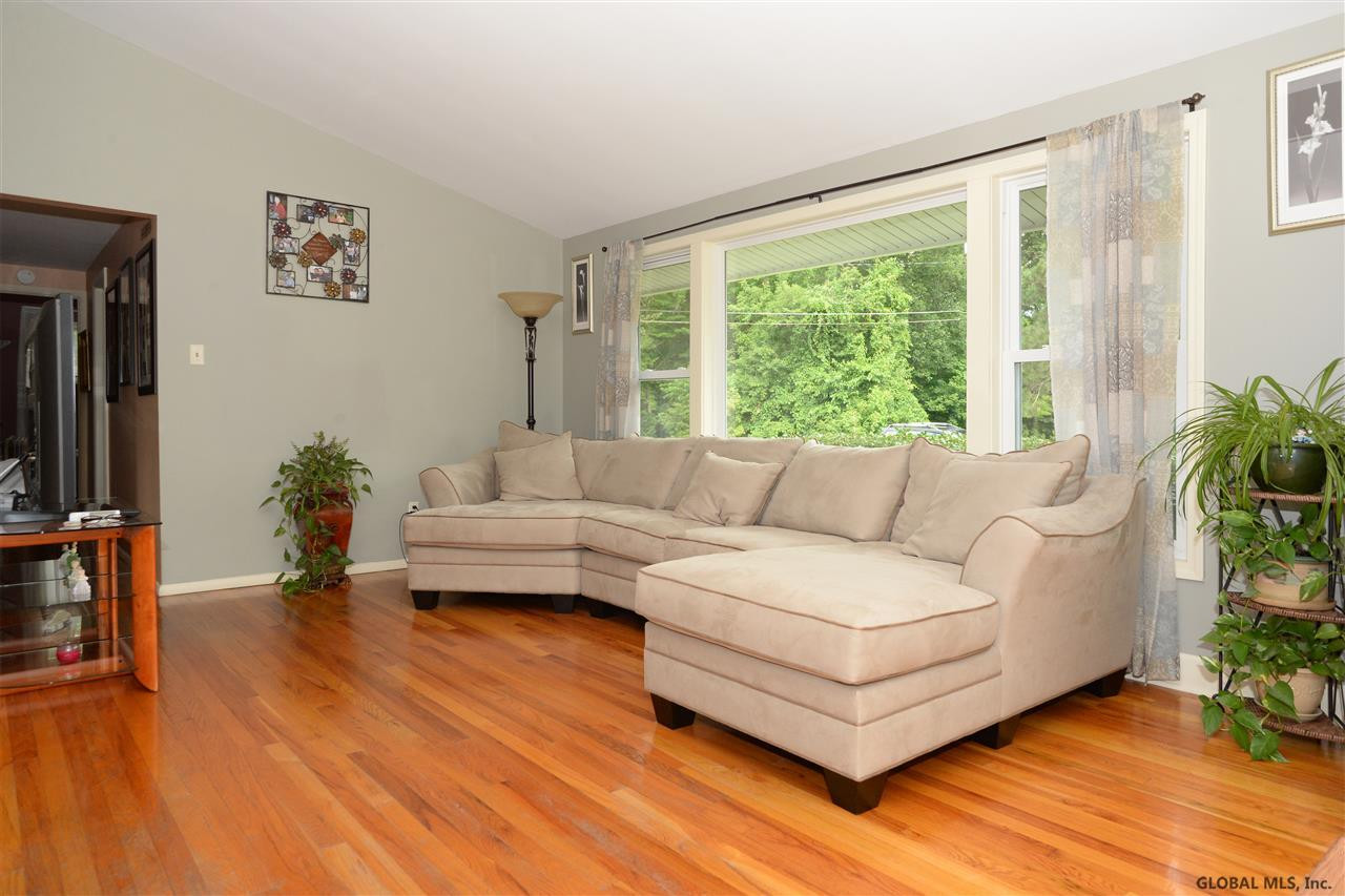 22 Knadler Drive Colonie, NY 12110 - Photo 9 of 24 Photo 9