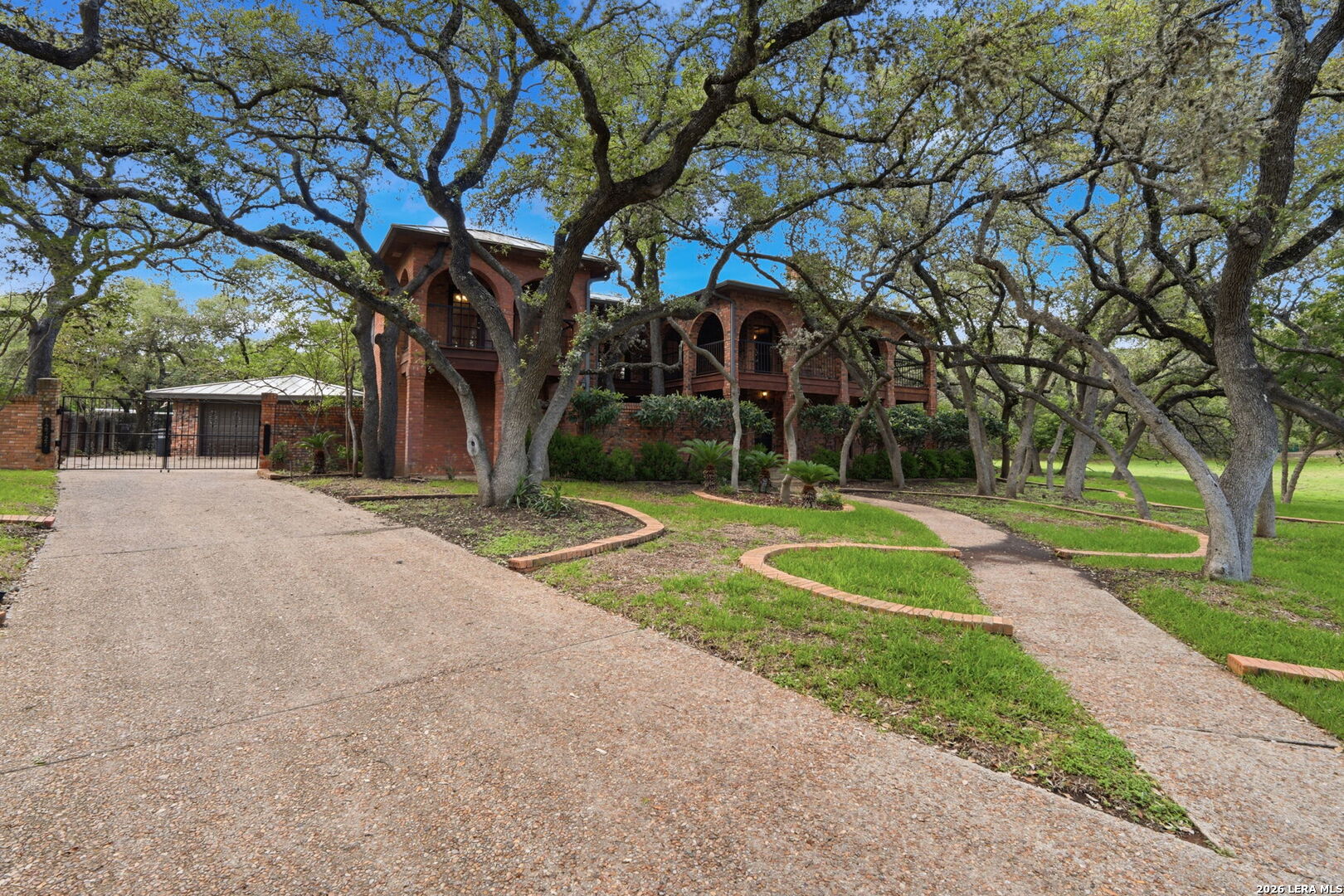 12727 Old Wick Road San Antonio, TX 78230 - Photo 8 of 36