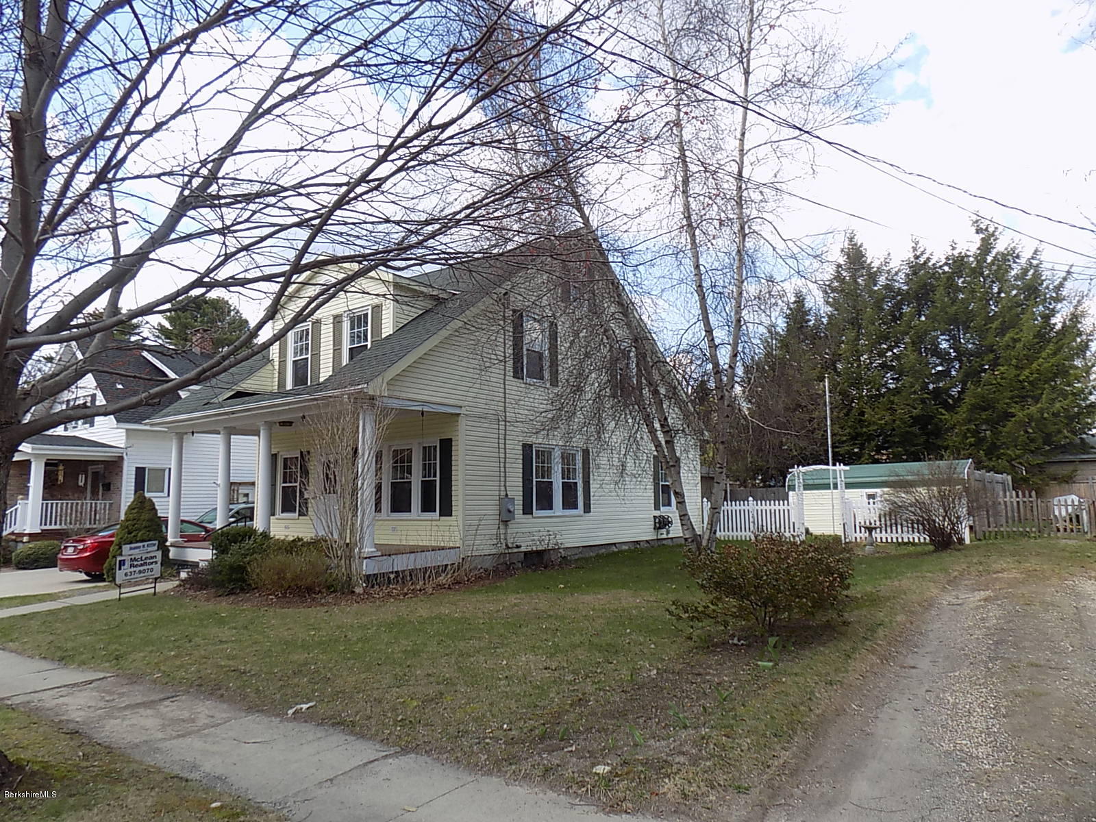 38 Harding Street Pittsfield, MA 01201 - Photo 2 of 20 DSCN0059