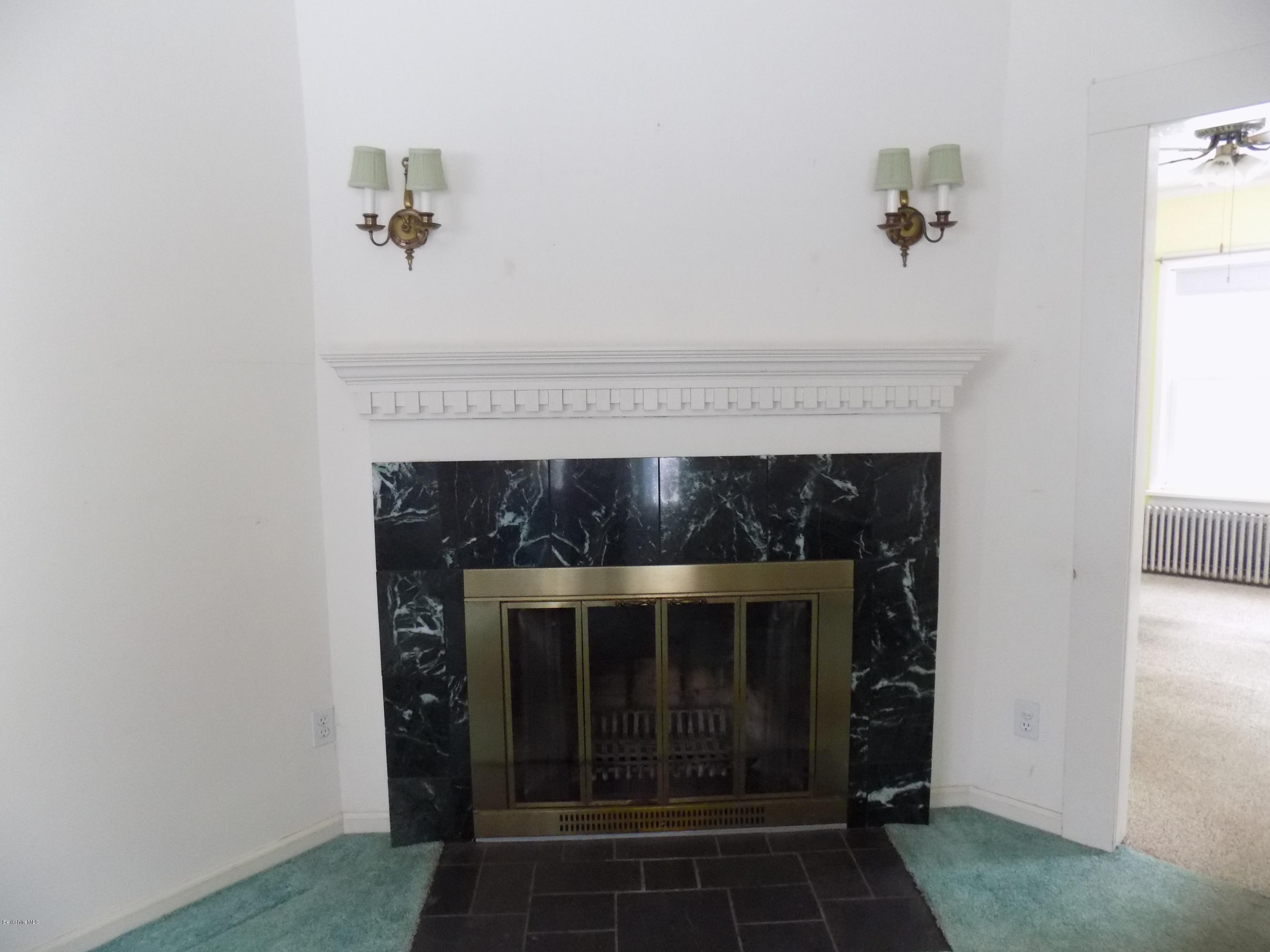 38 Harding Street Pittsfield, MA 01201 - Photo 8 of 20 38 Harding 004