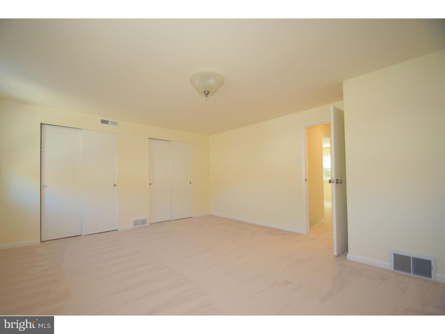 3464 Vinton Road Philadelphia, PA 19154 - Photo 9 of 22