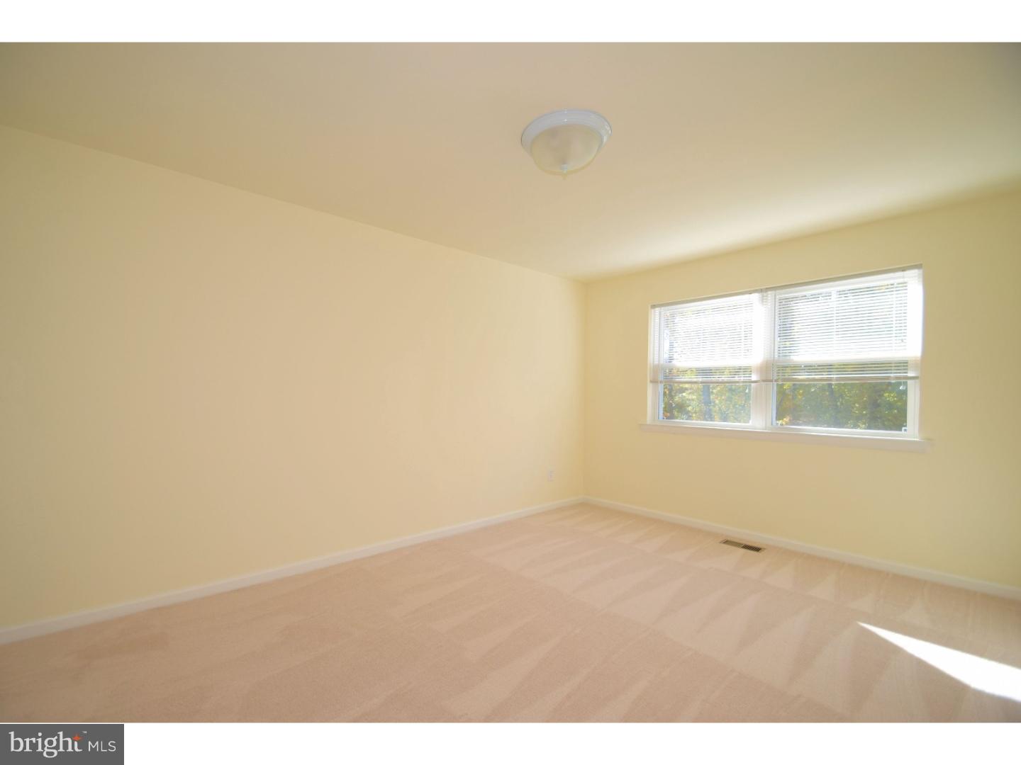 3464 Vinton Road Philadelphia, PA 19154 - Photo 10 of 22