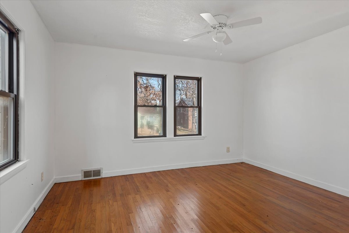 2919 Wasson Way Decatur, IL 62521 - Photo 9 of 31