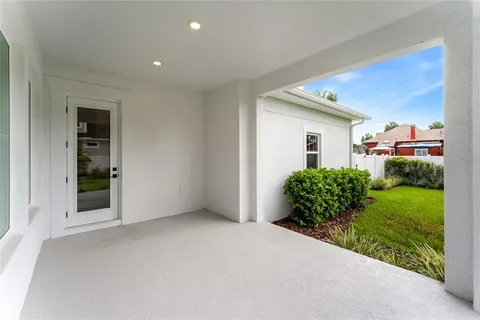 $1,200,000 | 7428 Burlington Avenue North, St. Petersburg, FL 33710