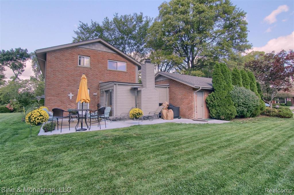 403 Barclay Road Grosse Pointe Farms, MI 48236 - Photo 24 of 29