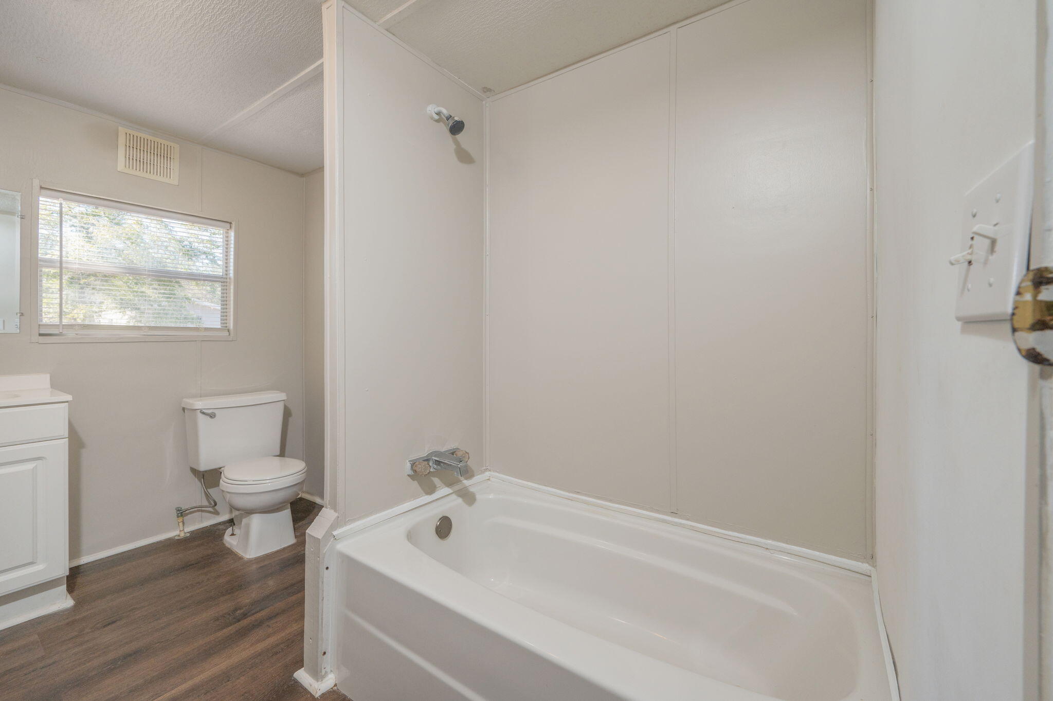 4451 Goldfinch Way Crestview, FL 32539 - Photo 24 of 30 22-web-or-mls-4451-goldfinch-way