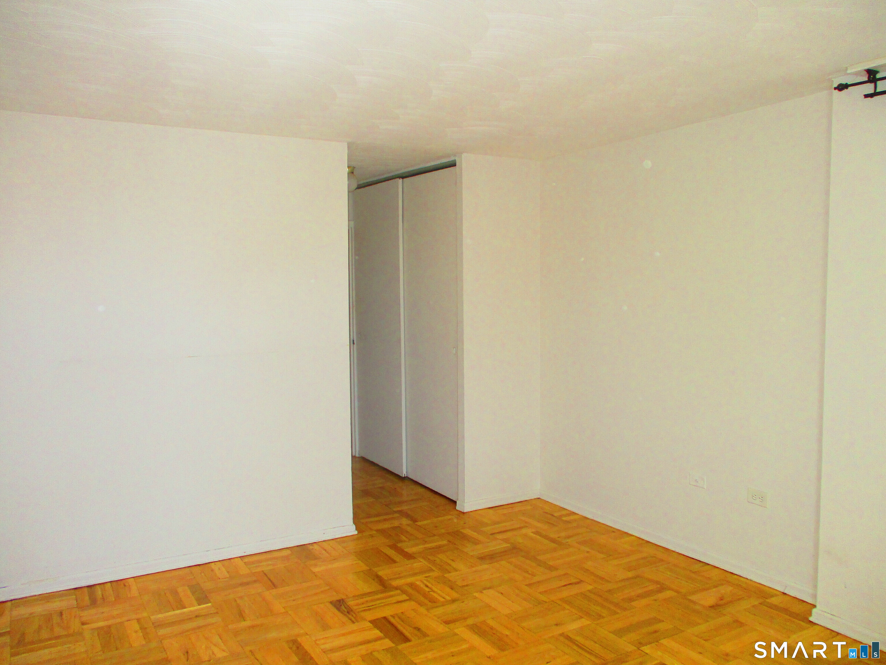 87 Glenbrook Road, Unit 2E Stamford, CT 06902 - Photo 12 of 23