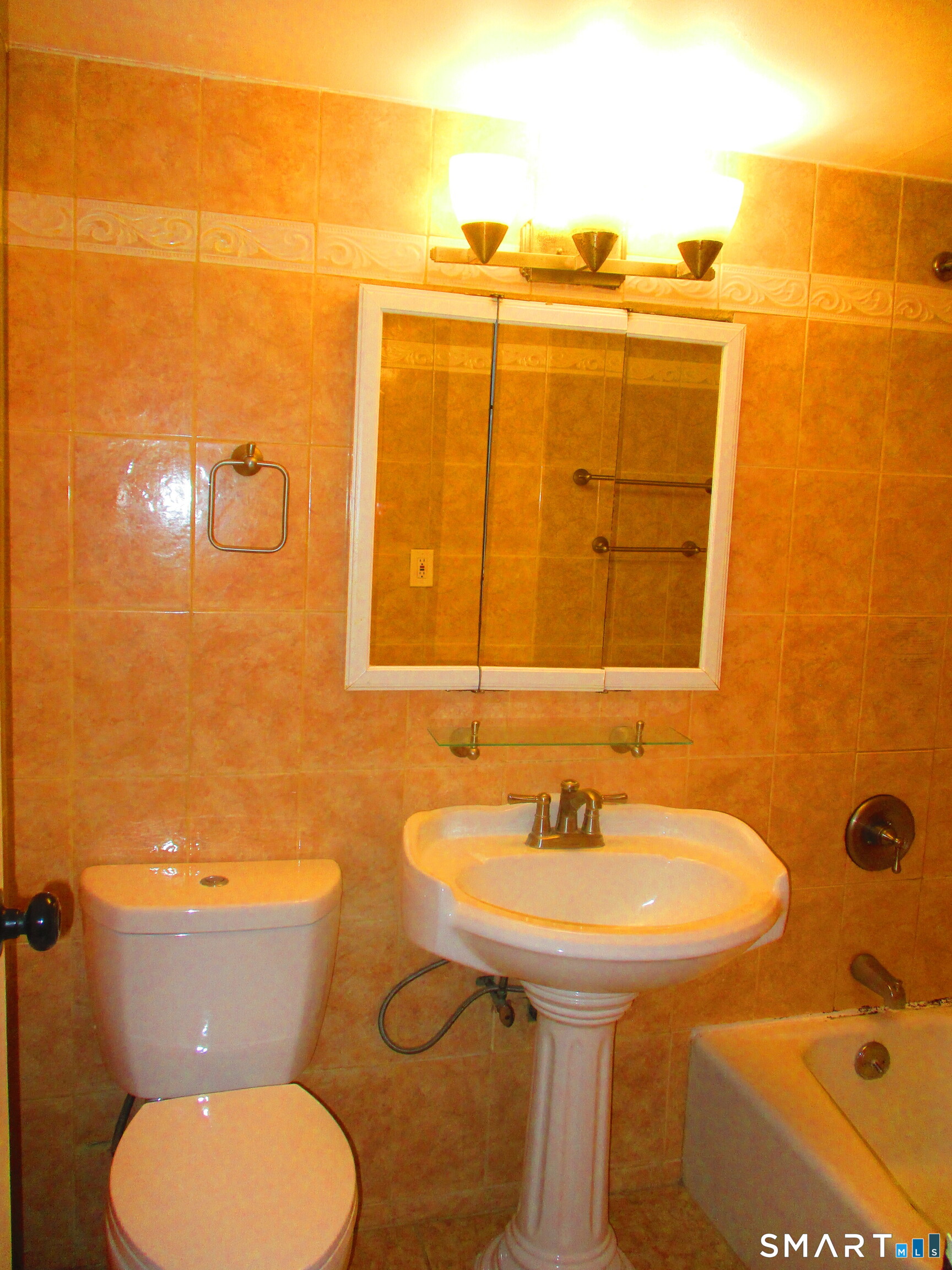 87 Glenbrook Road, Unit 2E Stamford, CT 06902 - Photo 15 of 23