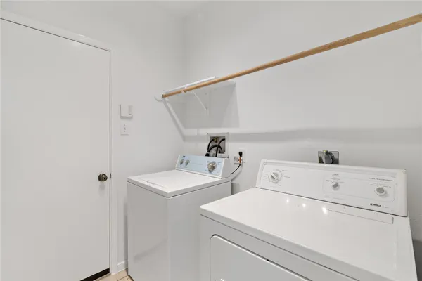 $2,050 | 5425 Jefferson Street, Pearland, TX 77584