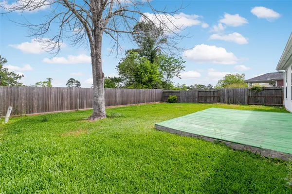 $2,050 | 5425 Jefferson Street, Pearland, TX 77584