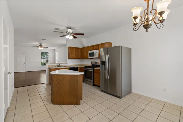 $2,050 | 5425 Jefferson Street, Pearland, TX 77584