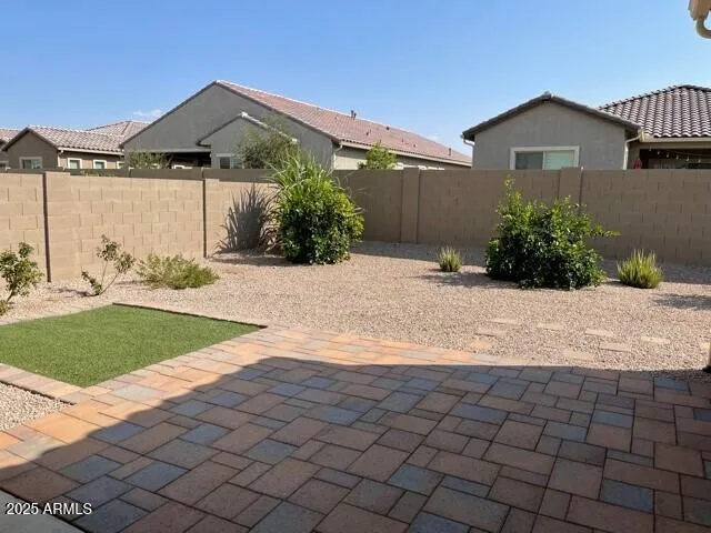 $2,950 | 955 East Holland Park Drive, Gilbert, AZ 85297