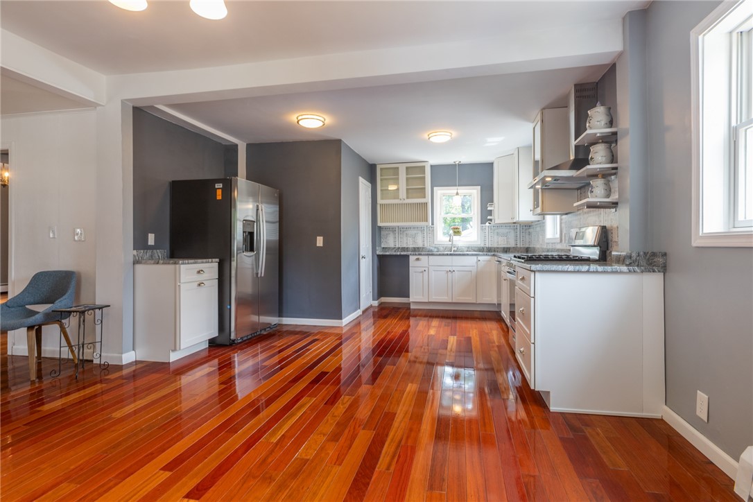 44 Ruth Avenue East Providence, RI 02916 - Photo 3 of 41 Gallery Image 3