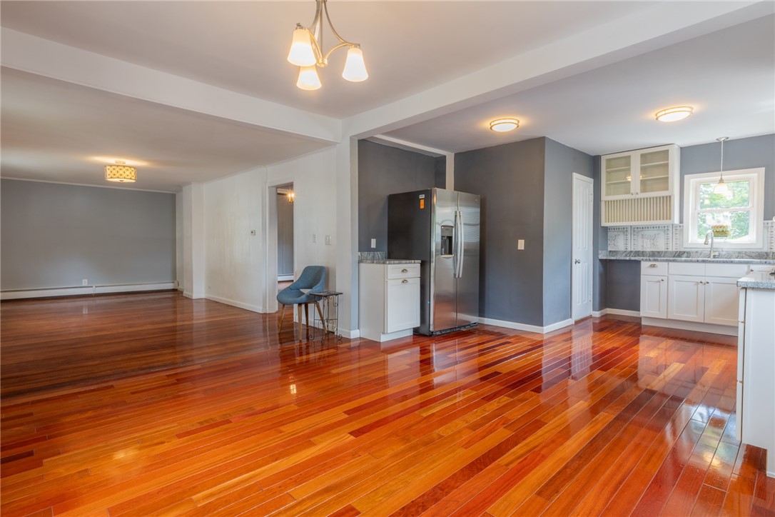 44 Ruth Avenue East Providence, RI 02916 - Photo 9 of 41 Gallery Image 9