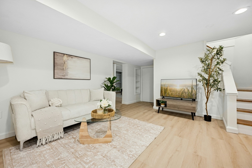 8 Old Farm Road Hanover, MA 02339 - Photo 25 of 38