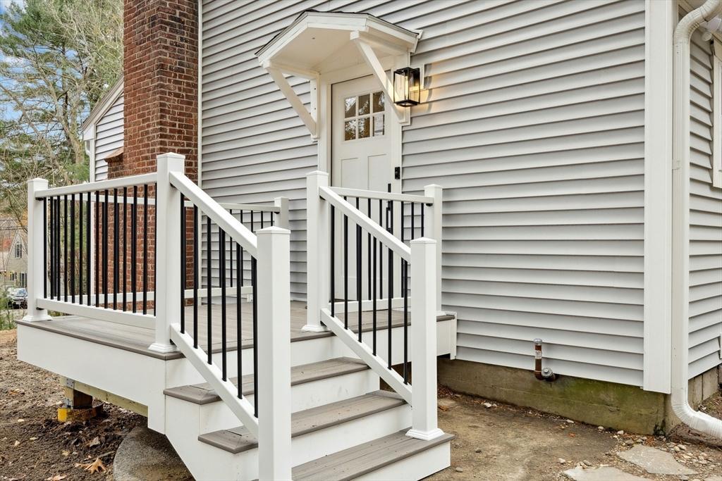 8 Old Farm Road Hanover, MA 02339 - Photo 32 of 38