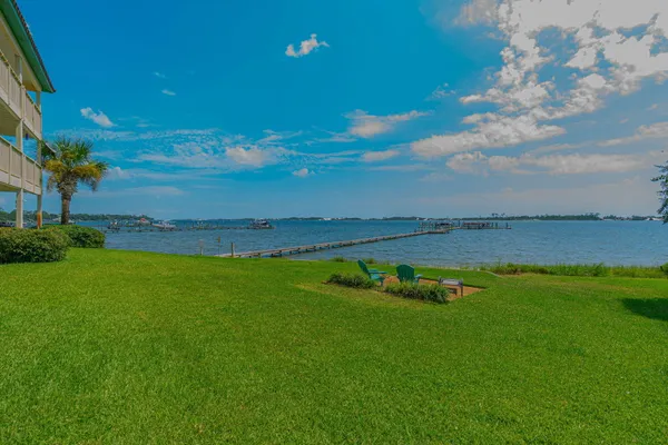 $295,000 | 1695 Highway 98, Unit 102, Mary Esther, FL 32569