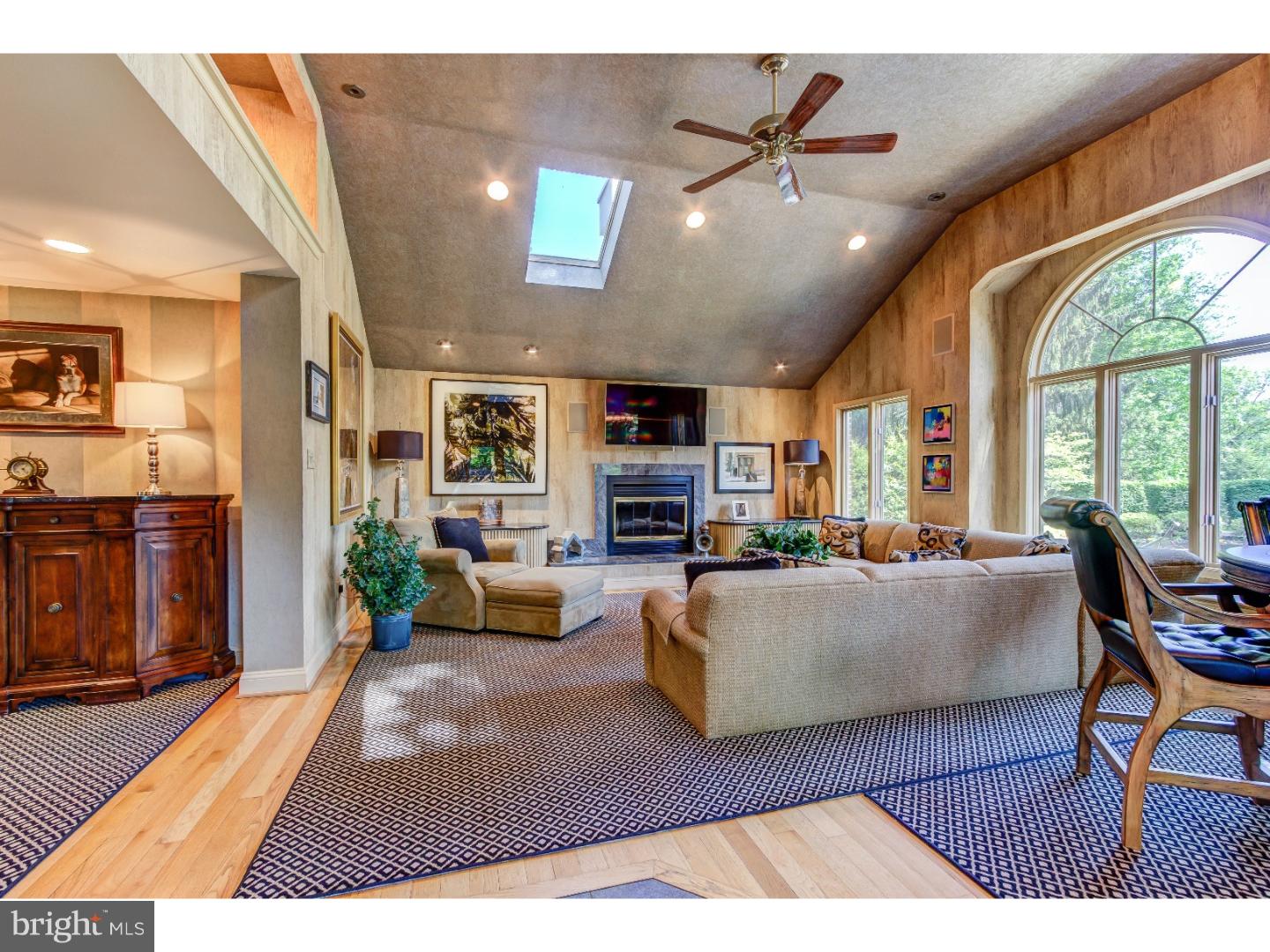 1252 Thomas Road Wayne, PA 19087 - Photo 13 of 25 Great Room