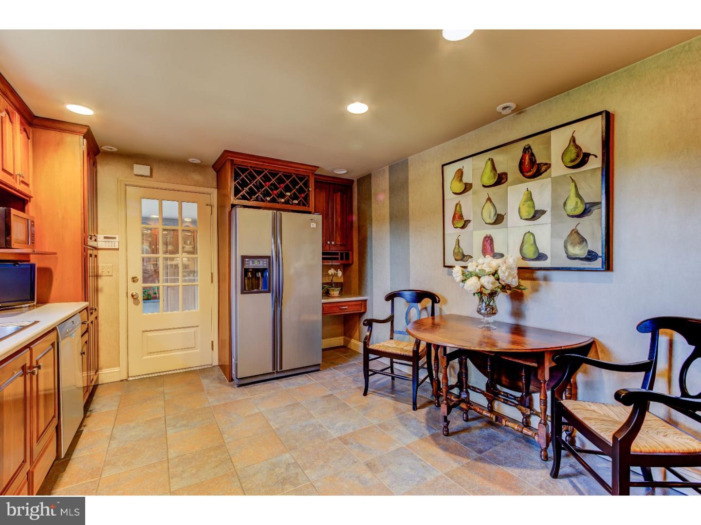 1252 Thomas Road Wayne, PA 19087 - Photo 16 of 25 Kitchen