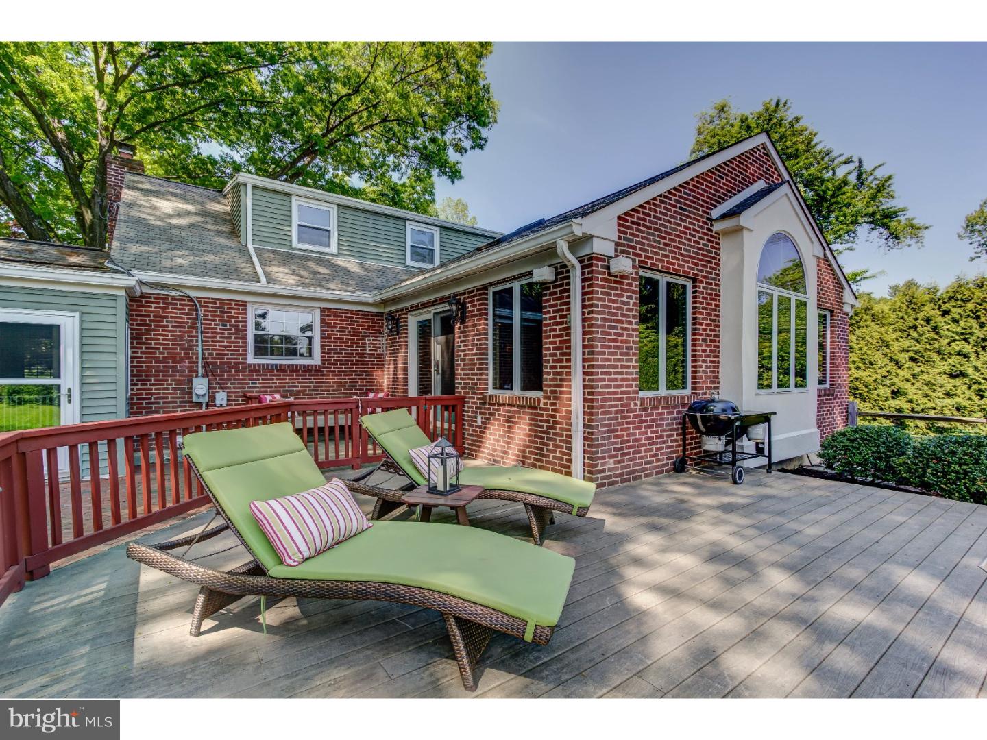 1252 Thomas Road Wayne, PA 19087 - Photo 5 of 25 Exterior Back
