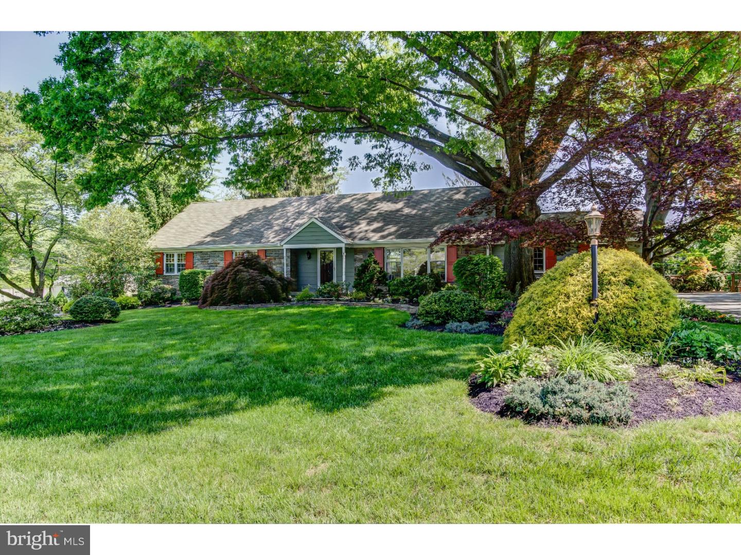 1252 Thomas Road Wayne, PA 19087 - Photo 6 of 25 Exterior Front