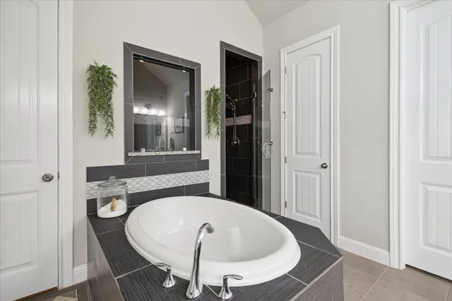 $560,000 | 7415 Tudor Heights Lane, Spring, TX 77379