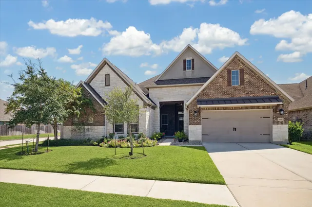$560,000 | 7415 Tudor Heights Lane, Spring, TX 77379