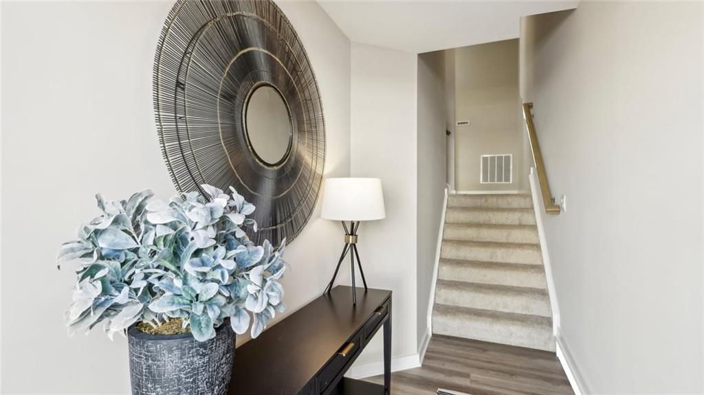 132 River Ridge Drive Coraopolis, PA 15108 - Photo 4 of 21