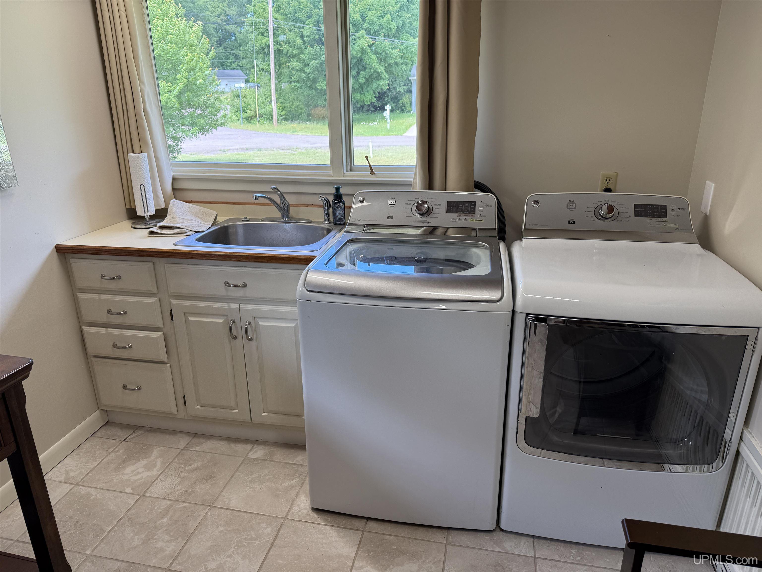 22125 Ridge Road Houghton, MI 49931 - Photo 40 of 80