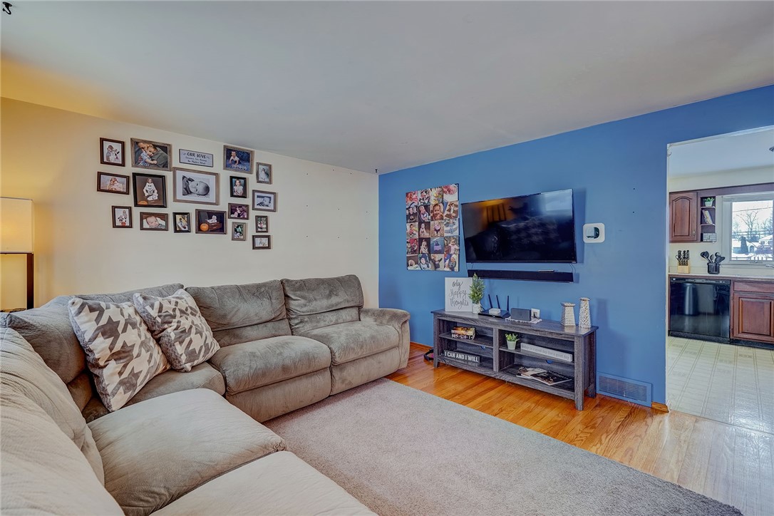 320 Cross Gates Road Greece, NY 14606 - Photo 18 of 36