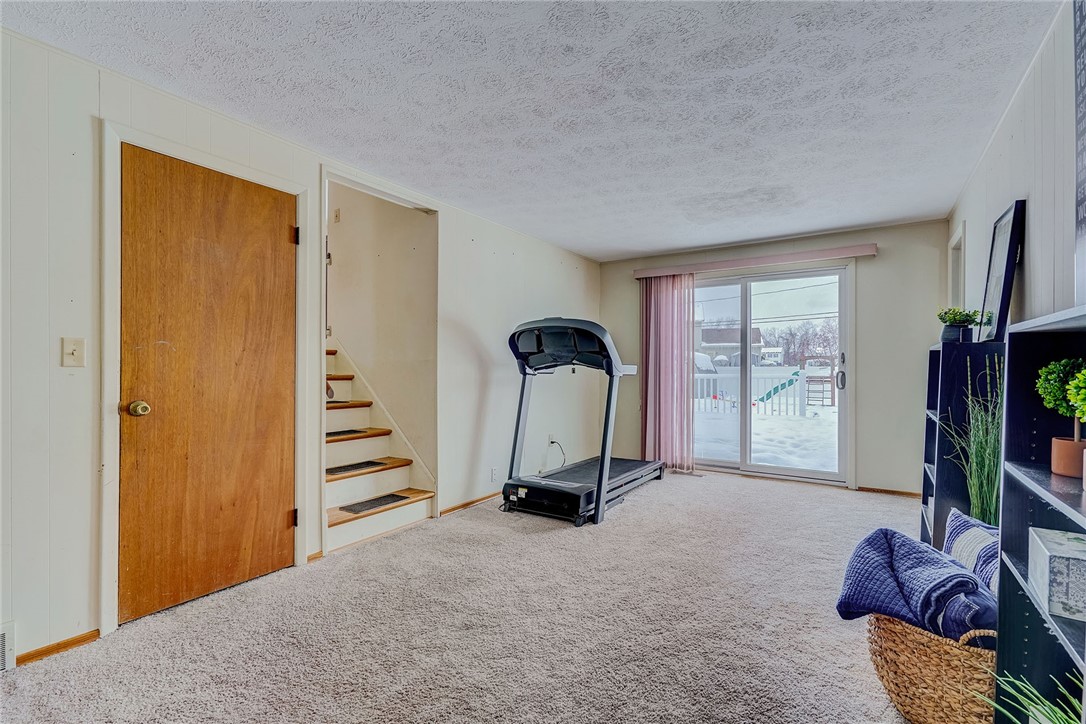 320 Cross Gates Road Greece, NY 14606 - Photo 6 of 36