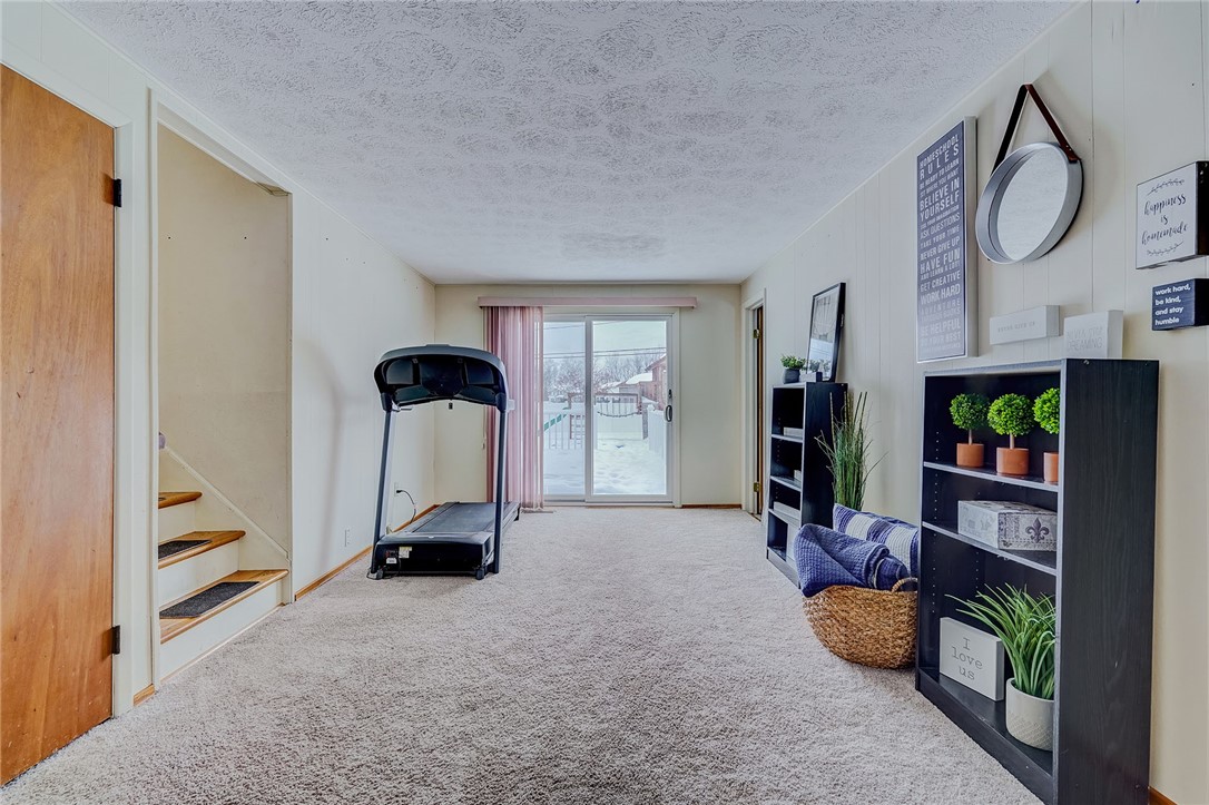 320 Cross Gates Road Greece, NY 14606 - Photo 7 of 36