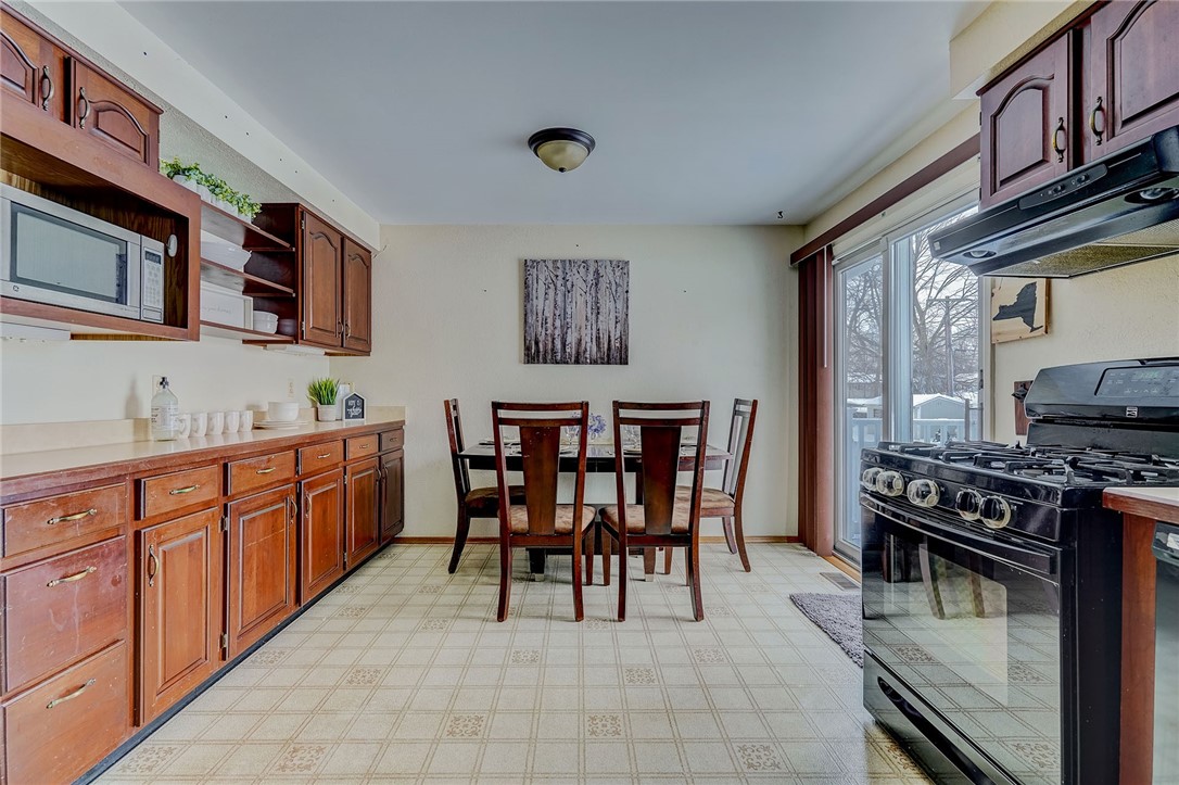 320 Cross Gates Road Greece, NY 14606 - Photo 10 of 36