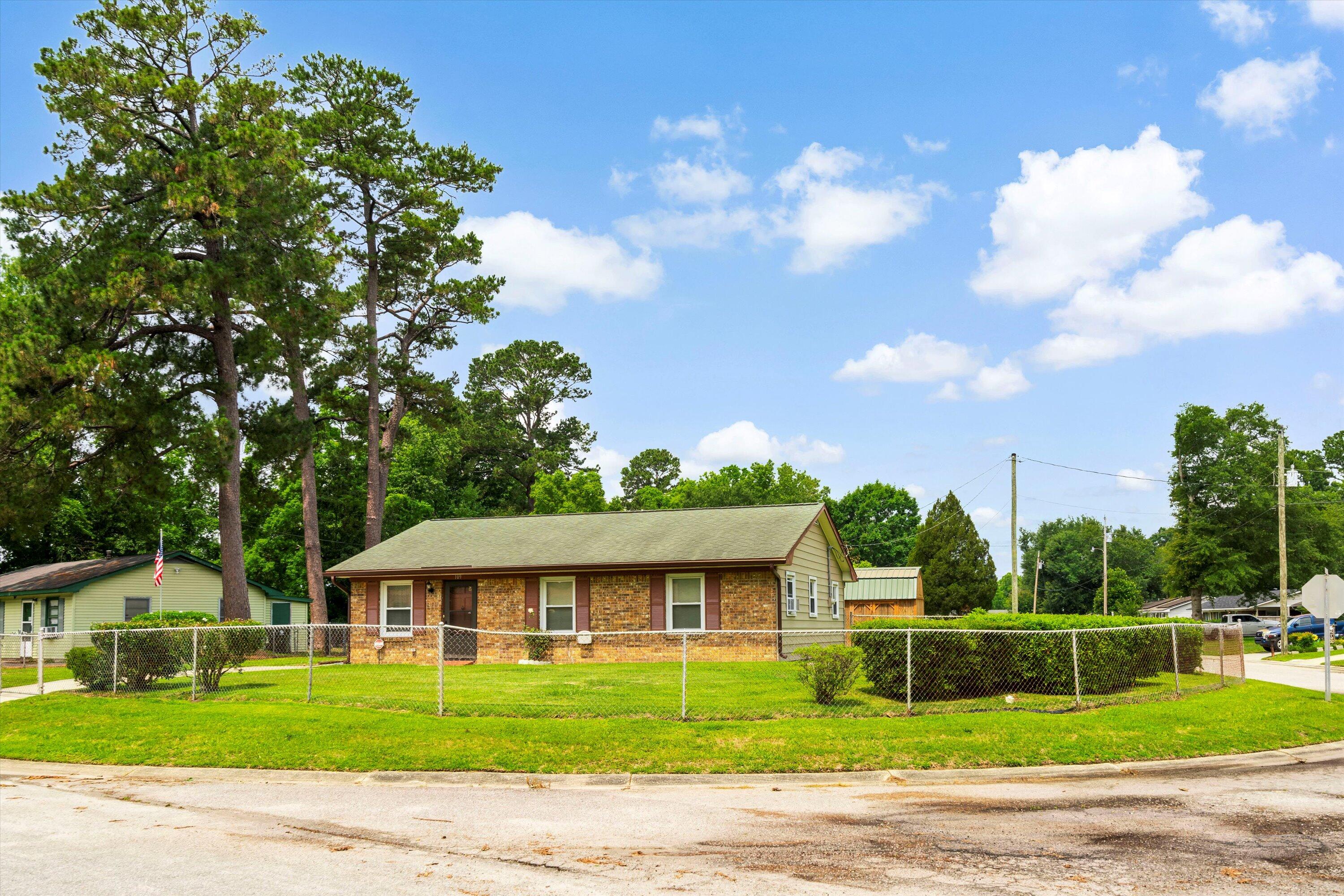 109 Rahway Road Goose Creek, SC 29445 - Photo 4 of 29 02-DSC01305