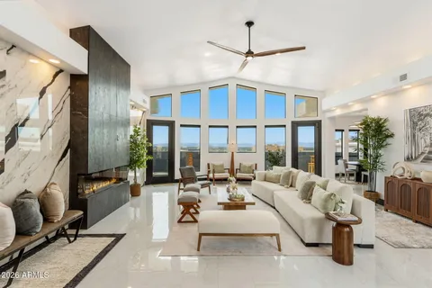 $1,195,000 | 27 West Cochise Drive, Phoenix, AZ 85021