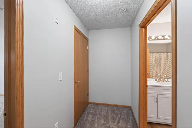 $148,500 | 2231 North Penn Place, Unit 124, North St. Paul, MN 55109