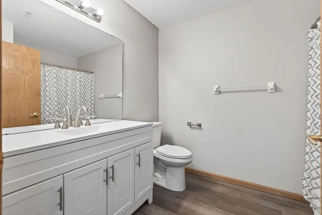 $148,500 | 2231 North Penn Place, Unit 124, North St. Paul, MN 55109