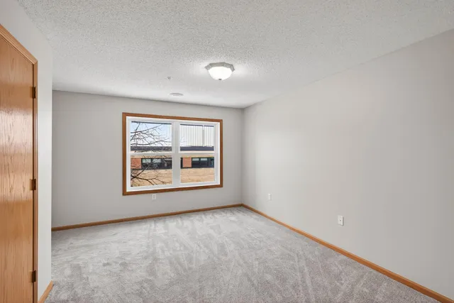 $148,500 | 2231 North Penn Place, Unit 124, North St. Paul, MN 55109