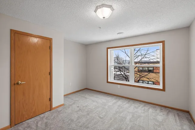 $148,500 | 2231 North Penn Place, Unit 124, North St. Paul, MN 55109