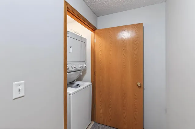 $148,500 | 2231 North Penn Place, Unit 124, North St. Paul, MN 55109