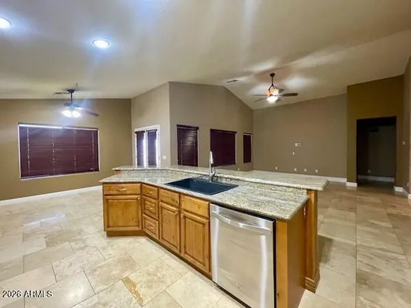 $2,395 | 34127 North Slate Creek Drive, San Tan Valley, AZ 85143