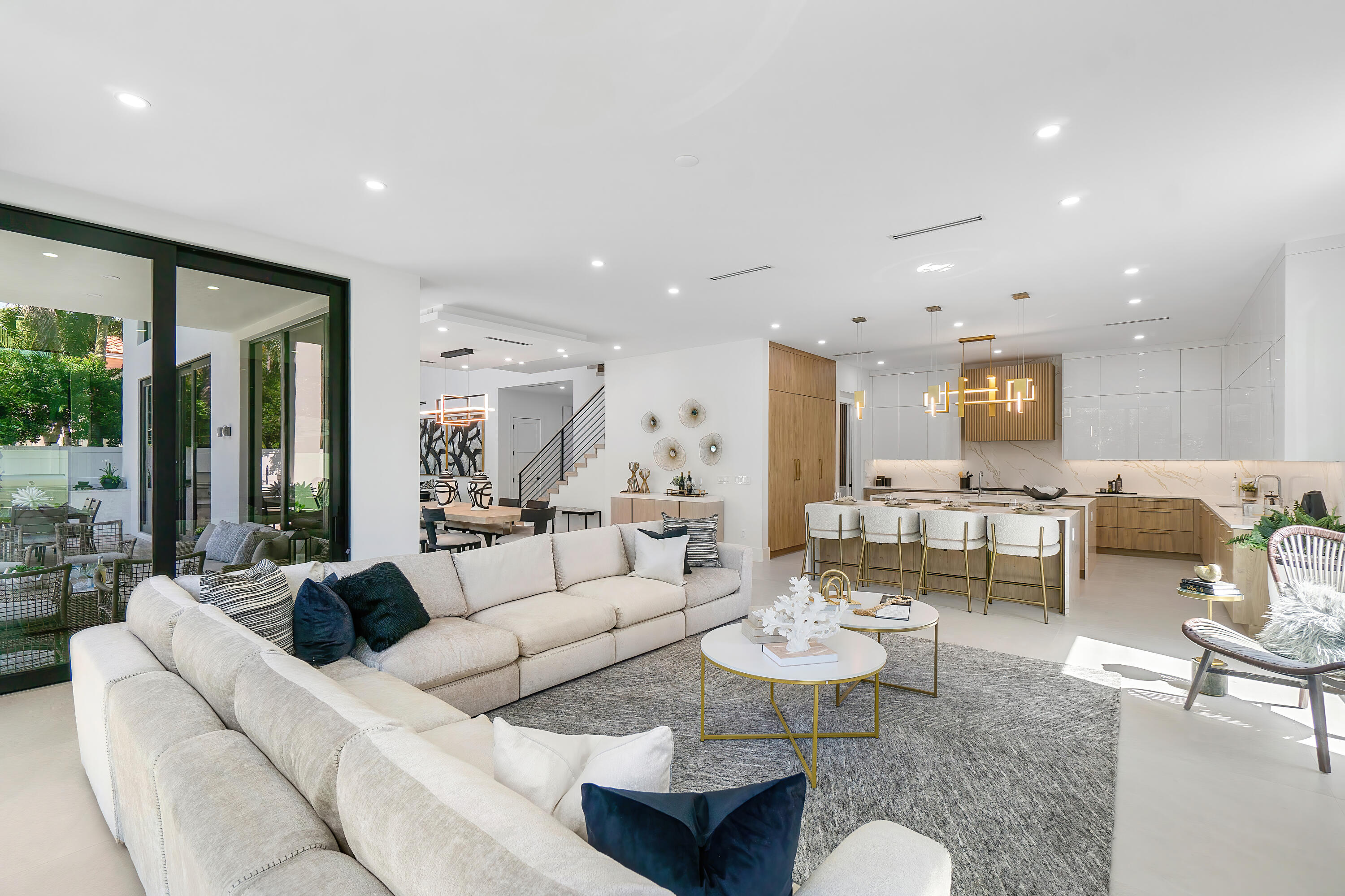 444 Northeast 5th Street Boca Raton, FL 33432 - Photo 14 of 45 014-444Northeast5thStreet-BocaRaton-FL-3