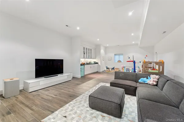 $23,500 | 20 Brookline Road, Scarsdale, NY 10583